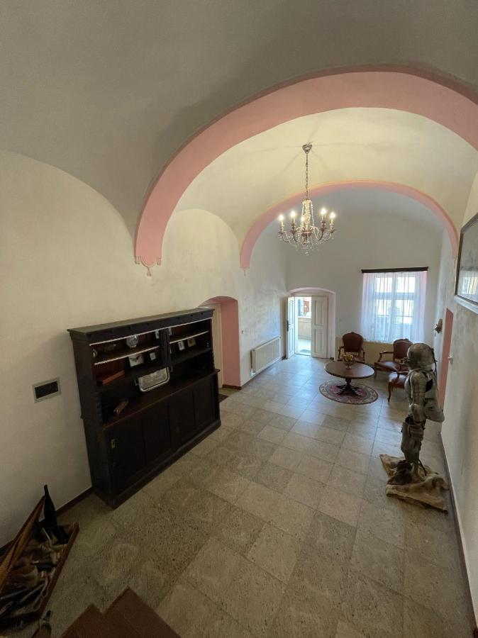 Dvouluzkovy Blue Grace Na Zamku Homestay *
